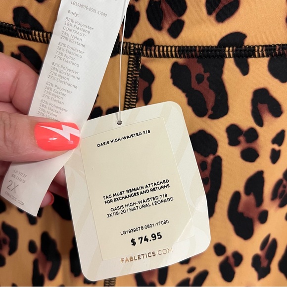 Fabletics Bold Leopard Print Leggings - Picture 4 of 4